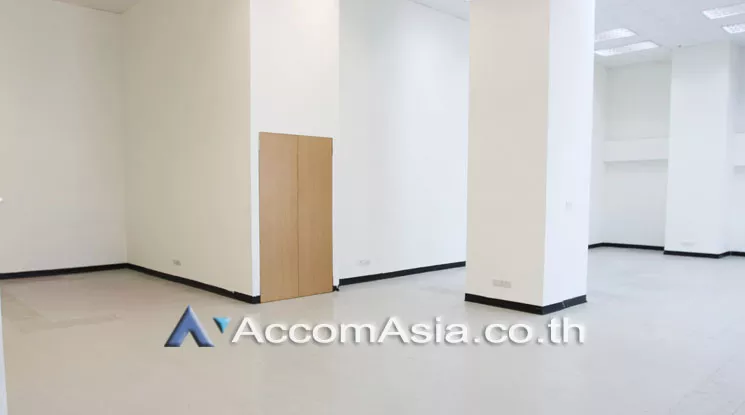 9  Office Space For Rent in Charoennakorn ,Bangkok BTS Krung Thon Buri at Thai Sri Tower AA17854